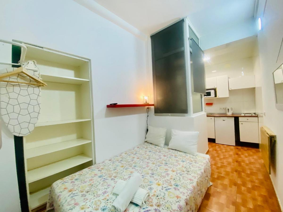 01 Apartamento 2 ,3 Apartman Barcelona Kültér fotó